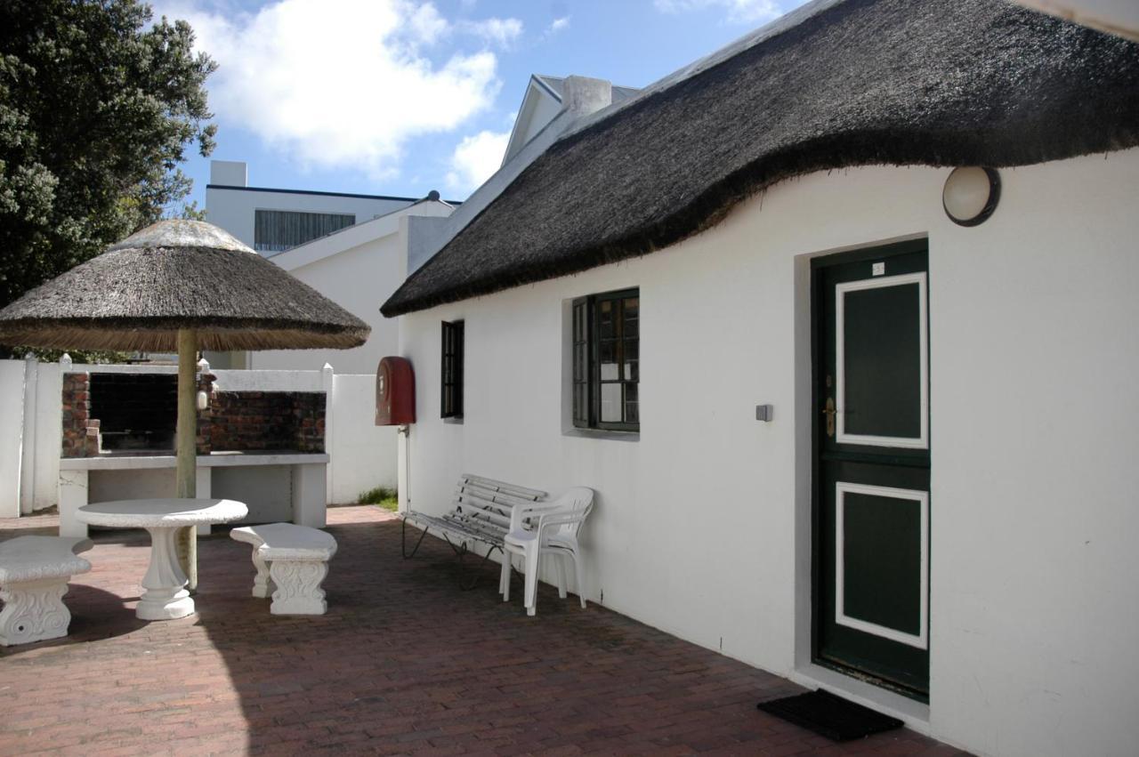 Arniston Seaside Cottages Экстерьер фото