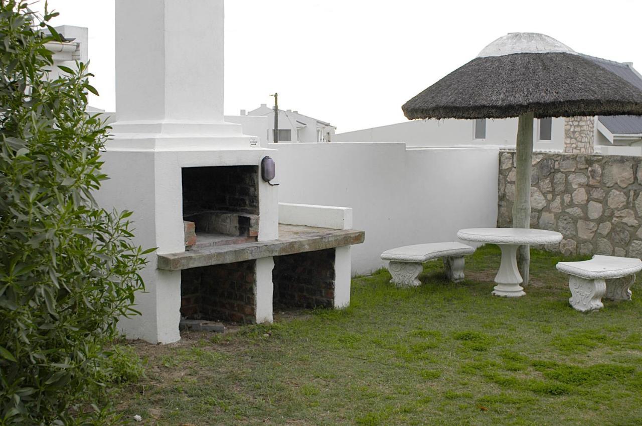 Arniston Seaside Cottages Экстерьер фото